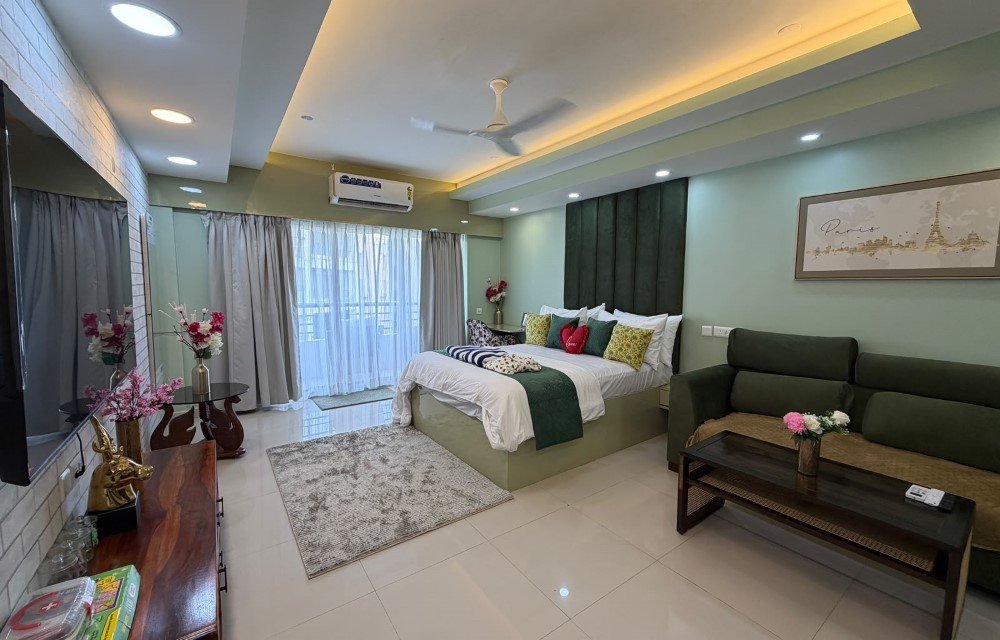 Premium Pool & Fitness Room in Kolkata at Nestıng Nook